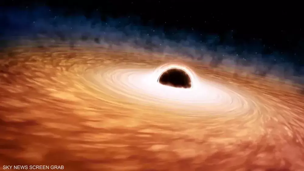 علماء فلك يكتشفون ثقبا أسود هائلا يمتص ما يعادل شمسا كل يوم