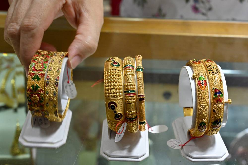 فضيحة “ذهب مغشوش” بسباتة: إغلاق محل مجوهرات وإصدار مذكرة بحث في حق صاحبه بعد سقوط ضحايا للنصب