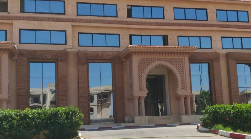 مزاد مرتقب يضع “المستشفى الأمريكي – مراكش” عند مفترق طرق: بين تعقيدات المسار القضائي وتحديات الاستثمار الصحي