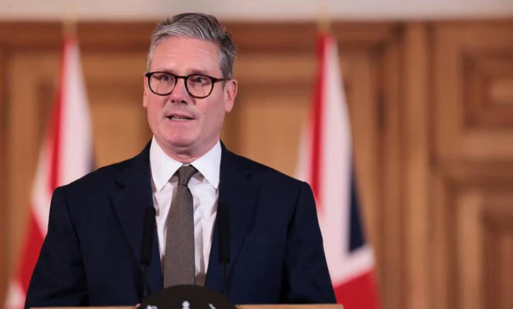 ستارمر يستنكر حادث واشنطن ويؤكد ضرورة حماية الديمقراطية وحرية الإعلام