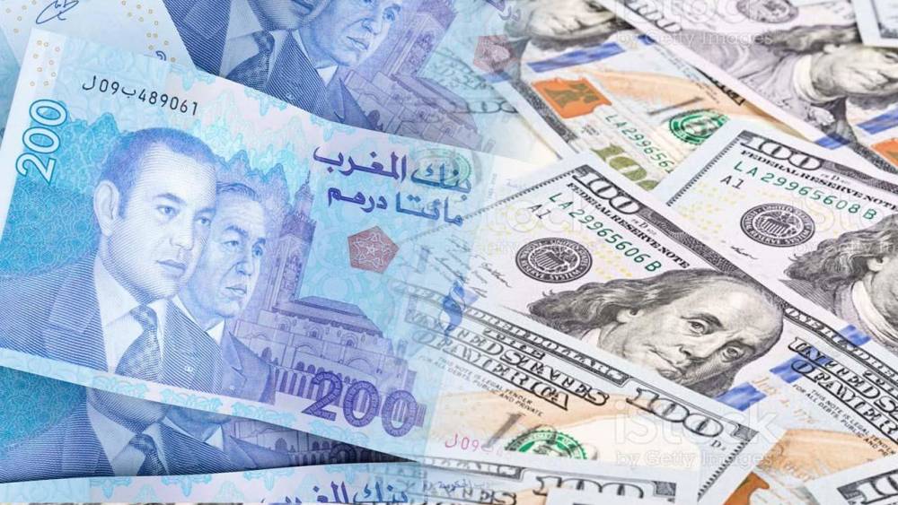 الدولار يبلغ أدنى مستوياته مقابل الدرهم