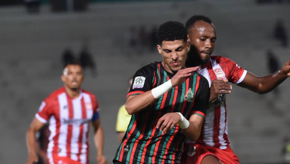 النادي المكناسي يتعادل مع ضيفه الجيش الملكي (2-2)