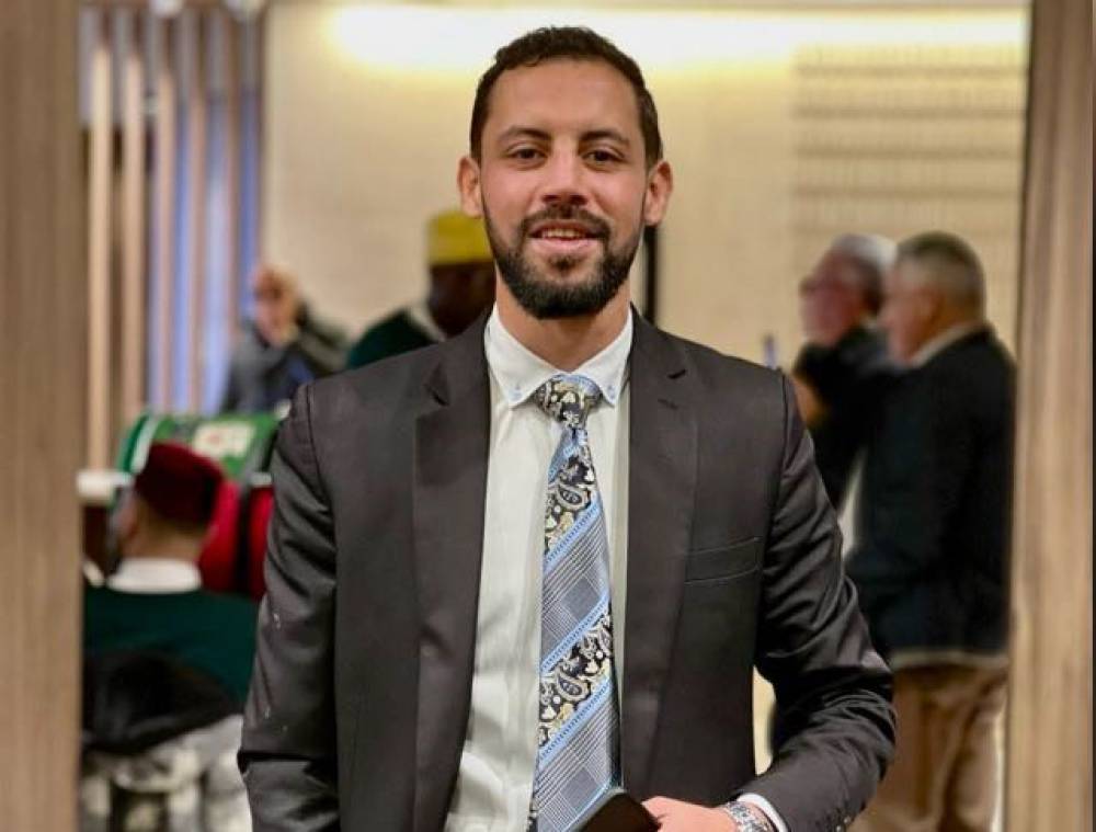 شهادة من الخارج: صحفي موريتاني يفضح أكاذيب الجزائر ويؤكد المغرب في “الكان” نموذج يُحرج الحاقدين