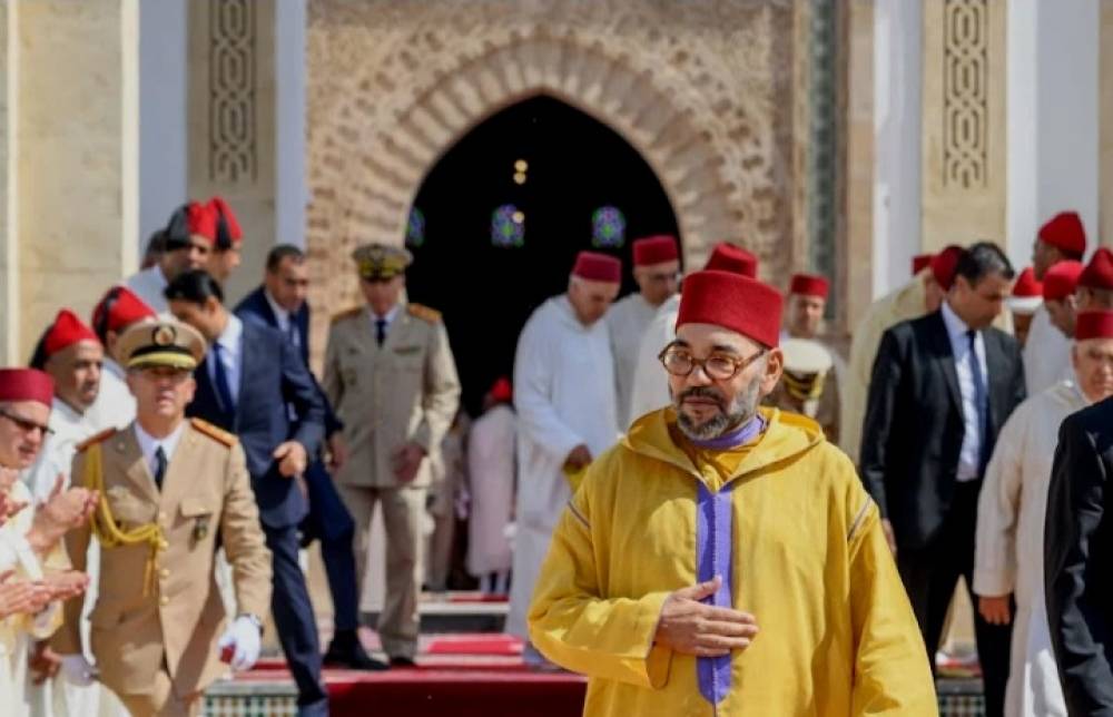 الملك محمد السادس يؤدي صلاة العيد بمدينة تطوان