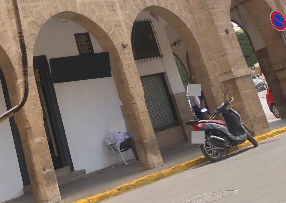 منازل بحي الأحباس تتحول لمحلات