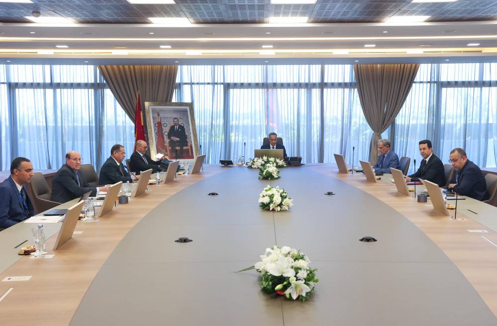 حموشي يترأس اجتماعاً لتطوير الأمن الرياضي ويعلن إجراءات جديدة لمحاربة الشغب بالملاعب