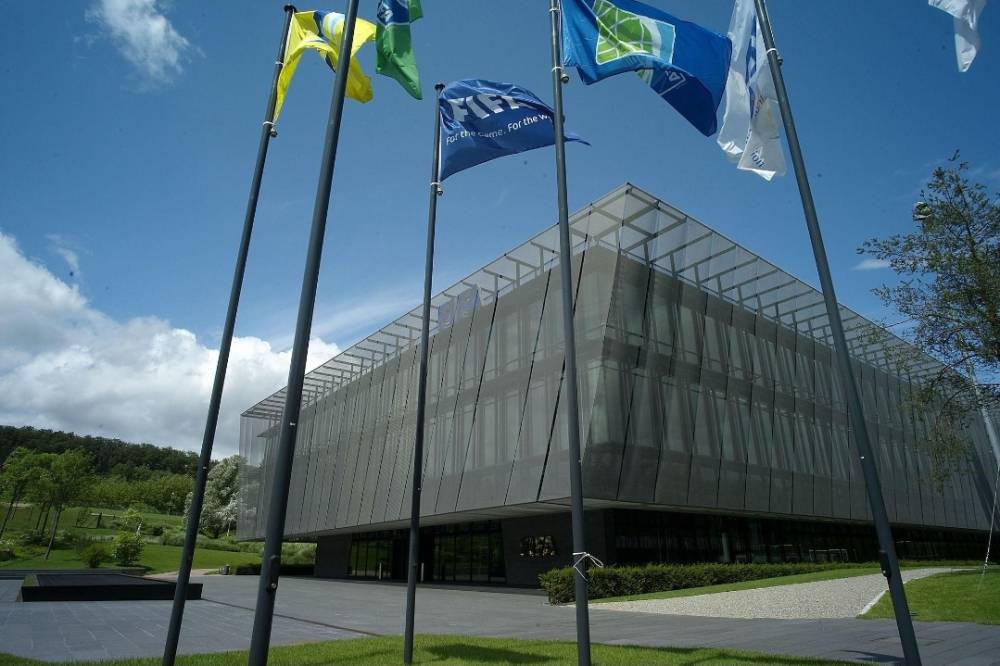 فيفا تعاقب الاتحاد الإسرائيلي