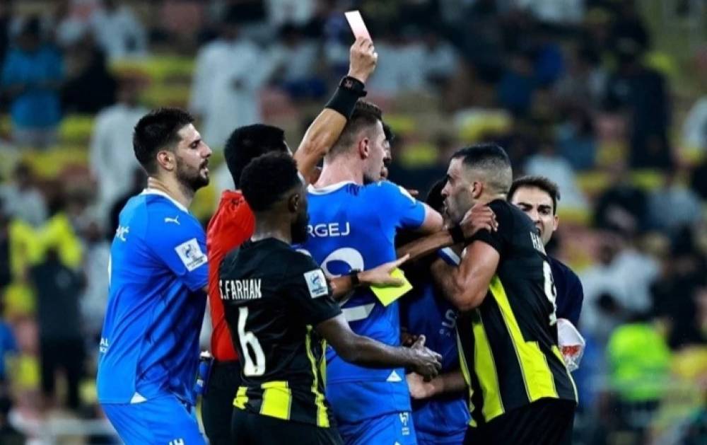 الاتحاد الآسيوي يصدر عقوبات على حمد الله بسبب اشتباكه في مباراة دوري أبطال آسيا