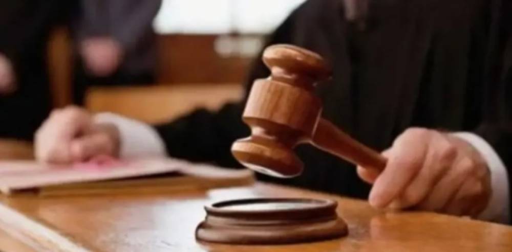 قاضي التحقيق يأمر بسجن مدير ثانوية في فاس بتهم التحرش الجنسي بتلميذاته