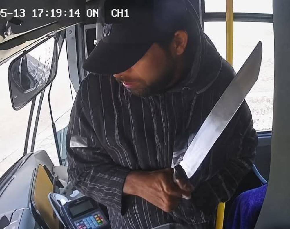 إيقاف المعتدي على سائق حافلة النقل الحضري بعد مطاردة أمنية بالجديدة