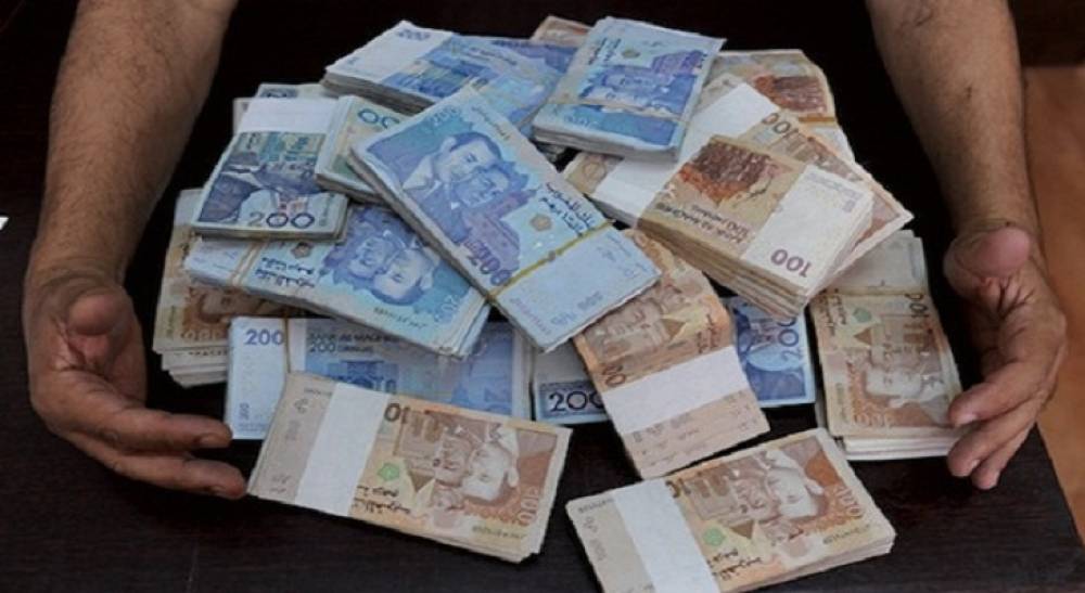 اختلس 8 ملايين درهم.. الحكم على موظف وكالة بنكية بالسجن لمدة خمس سنوات نافذة