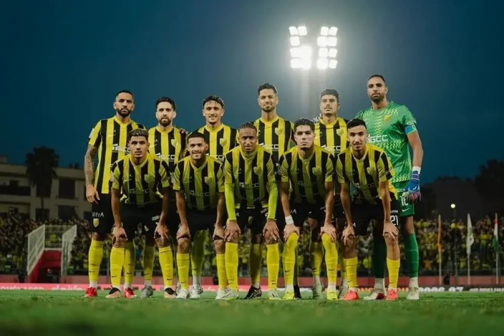 المغرب الفاسي يتعثر أمام أسيك