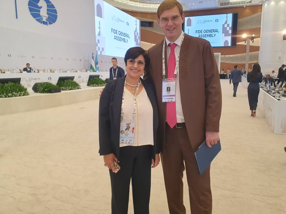 ​Élection de Bouchra Kadiri au poste de vice-présidente de la Fédération internationale des échecs (FIDE)
