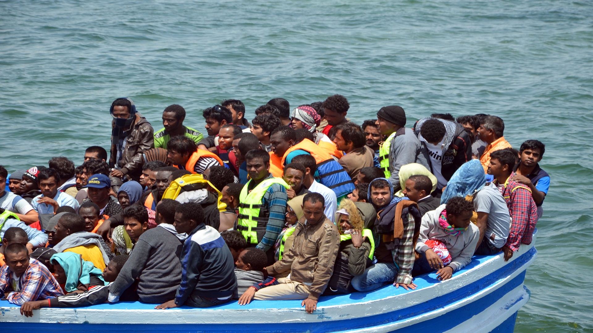 وحدة بحرية وعناصر الدرك الملكي يجنبان المغرب فاجعة جديدة