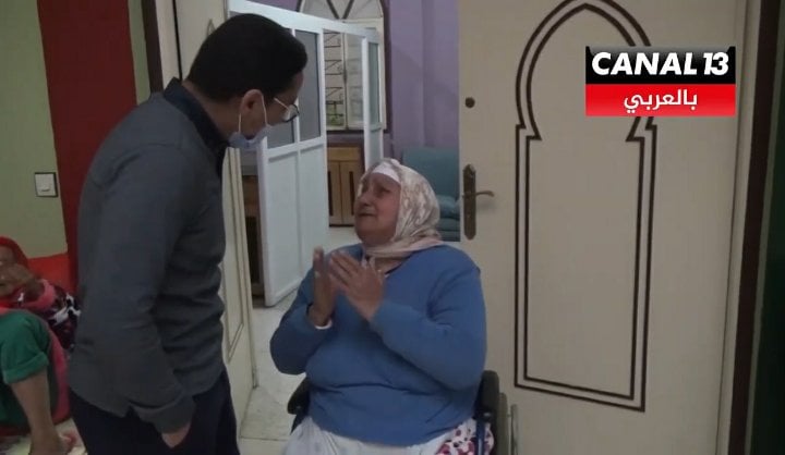 قصة صادمة سيدة متخلى عنها في الخيرية سمحات فها بنتها الوحيدة بعدما قراتها وكبراتها